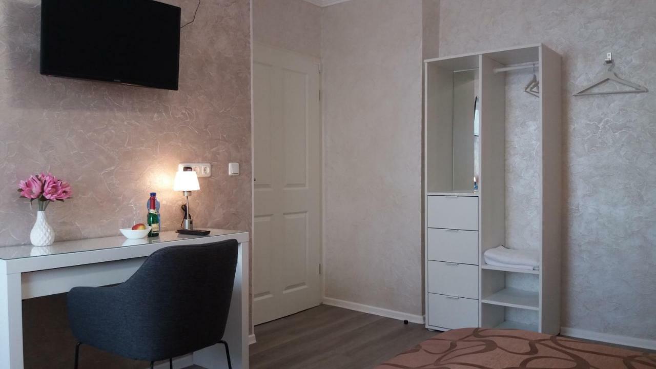 Mueller Residenz Zur S-Bahn Karlsfeld Hotel ภายนอก รูปภาพ